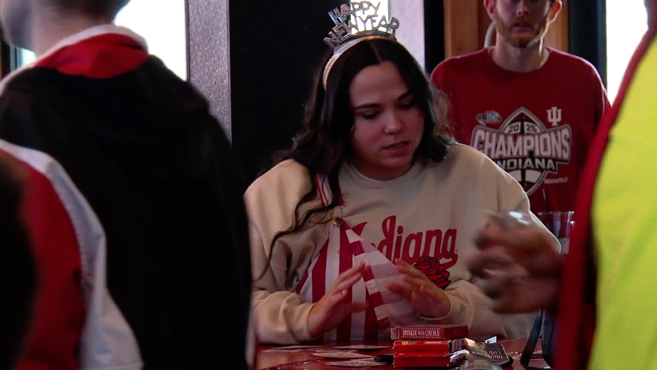 iu rose bowl fans 4.jpg