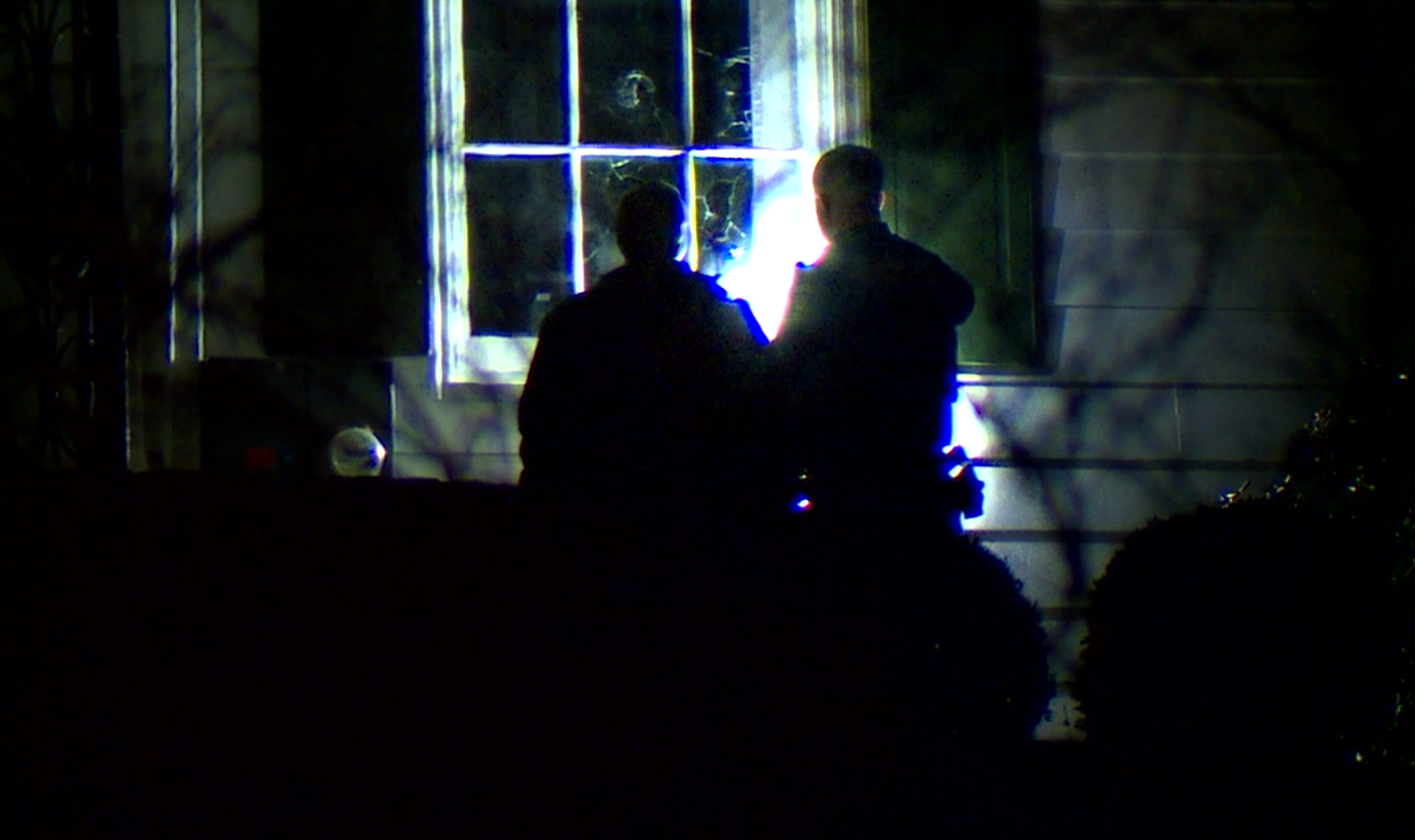 windows broken at jd vance house.png